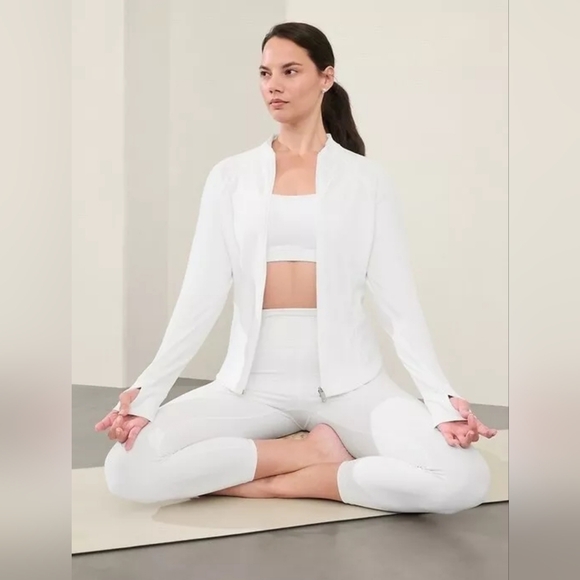 NWOT Athleta Salutation Rib Jacket Size Large in White - Picture 1 of 7